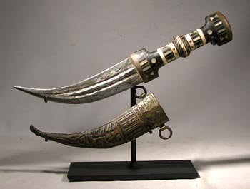 Sudanese Dagger and Sheath Custom Display Stand