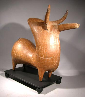 Amlash Bull Rhyton Custom Platform Display