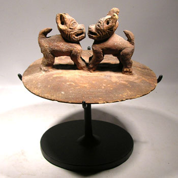 Chancay wooden Lid Display Stand