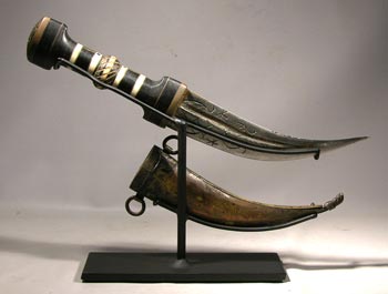 Sudanese Dagger and Sheath Custom Display Stand - Back