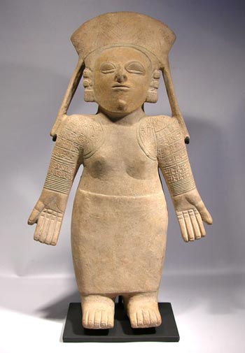 Jamacoaque Figure Custom Display