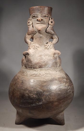 Pre-Columbian Ecuador Manteno Figural Tripod Vessel