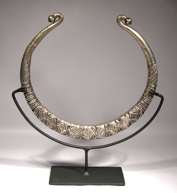 Hmong Torque Custom Display